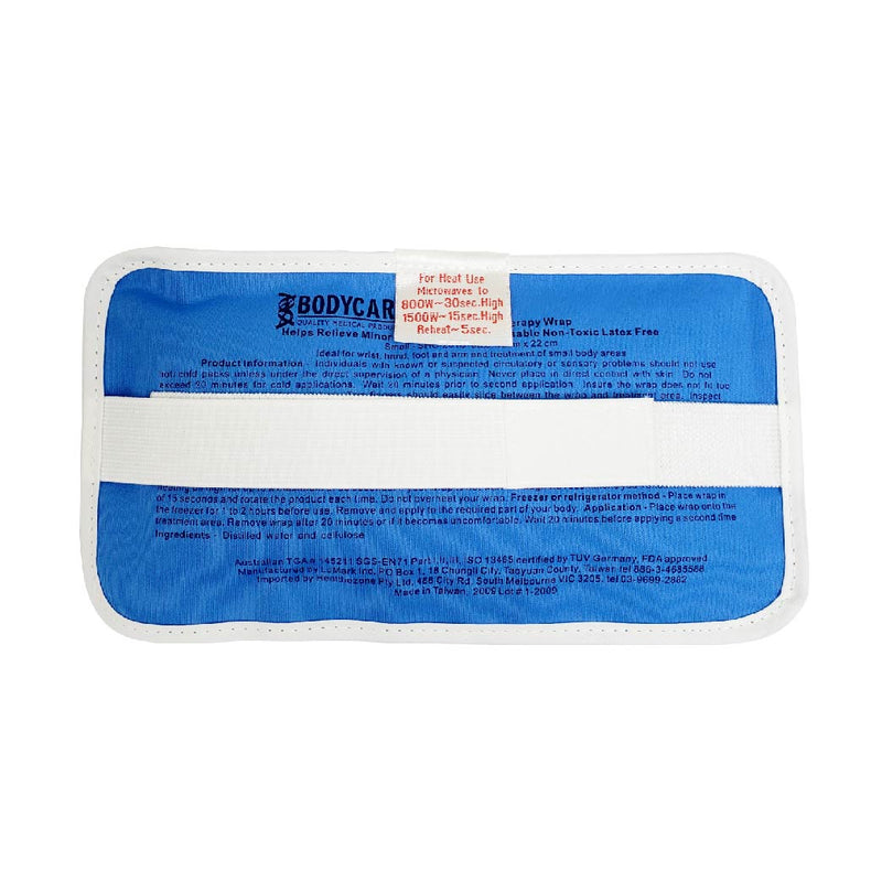 Bodycare 冷熱治療墊 (細) (12 x 22厘米)|Bodycare 冷熱治療墊由100%無毒性啫喱製造,冷療或熱療均可使用。治療墊連固定帶,適用於手腕、手肘及頭部。使用獨特防滲透布能使皮膚更為舒適,雙帶設計能容易固定身體任何部位,不會結冰及防止凍傷。