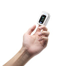 可進行測量血氣飽和度測試(血氧)、脈搏(心率)測試(BPM)及灌注指數測試(PI),數據即時顯示於APP上,可紀錄測量結果,量度時間及日期,含數據統計及圖表分析,適合家庭使用。通過藍牙傳輸,實現數據同步顯示和雲端儲存,方便簡易操作,以提升自我管理健康能力。