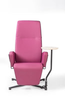 比利時Moments INO CURA NS 高背椅符合人體工學,提供多種坐姿及臥姿,背墊及腿墊可自由調校角度,長時間保持舒適姿勢。可任意調整後傾角度,最多可後傾至140°,適合不同用途,靠背及坐墊符合人體工學,舒緩脊椎壓力,可調節扶手高度。配備操縱桿,可任意調整後傾角度,能獨立或同步調校背部及腳托,可加配頸枕、則墊,餐台、腳踏、安全帶、鹽水架,個人化設計,有多種側板及扶手選擇,可自由加置/ 選擇配件。