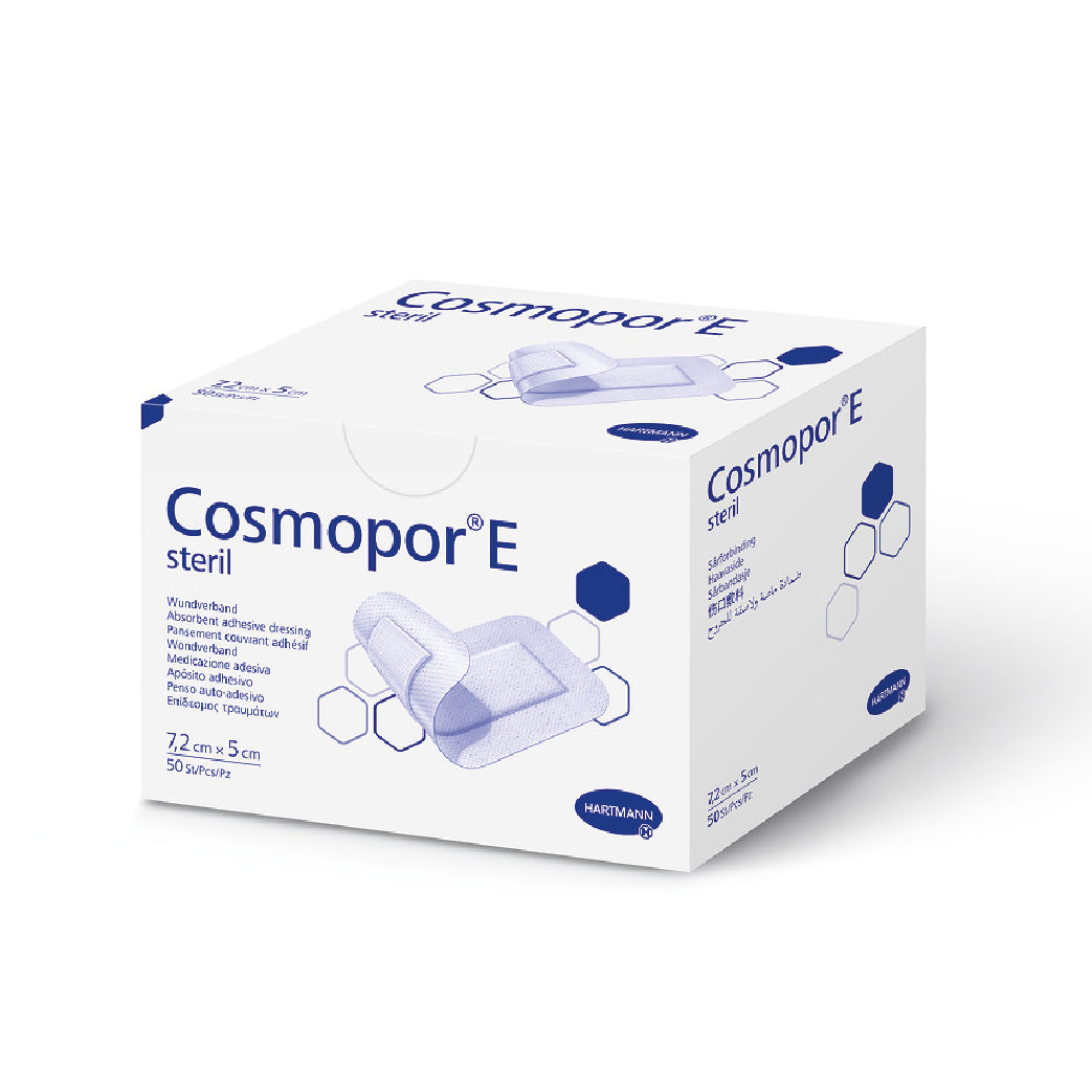 Hartmann Cosmopor E sterile 自黏性敷料是自黏性傷口敷貼，適合各種術後傷口的處理及一般傷口的日常護理，由柔軟的無紡布製成，附帶抗黏微格網層，不黏傷口。由自粘性底襯和脫脂棉墊組成，傷口分泌物可被內層吸收墊迅速吸收，從而保持傷口乾燥，防止敷料與傷口粘連，更換敷料時不會引起疼痛，低致敏性，不刺激肌膚，適用身體敏感部位及過敏膚質患者。