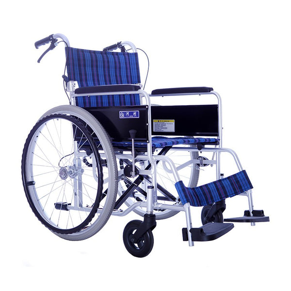 日本Kawamura BM 基礎調節型輪椅 (連動式煞車)為超寬輕量型，座寬為45厘米，以及擁有一體式固定座背墊。使用連動式煞車，安全可靠，附摺背，可以摺疊，方便收納 腳踏板可3段調節，前後輪為PU軚 。