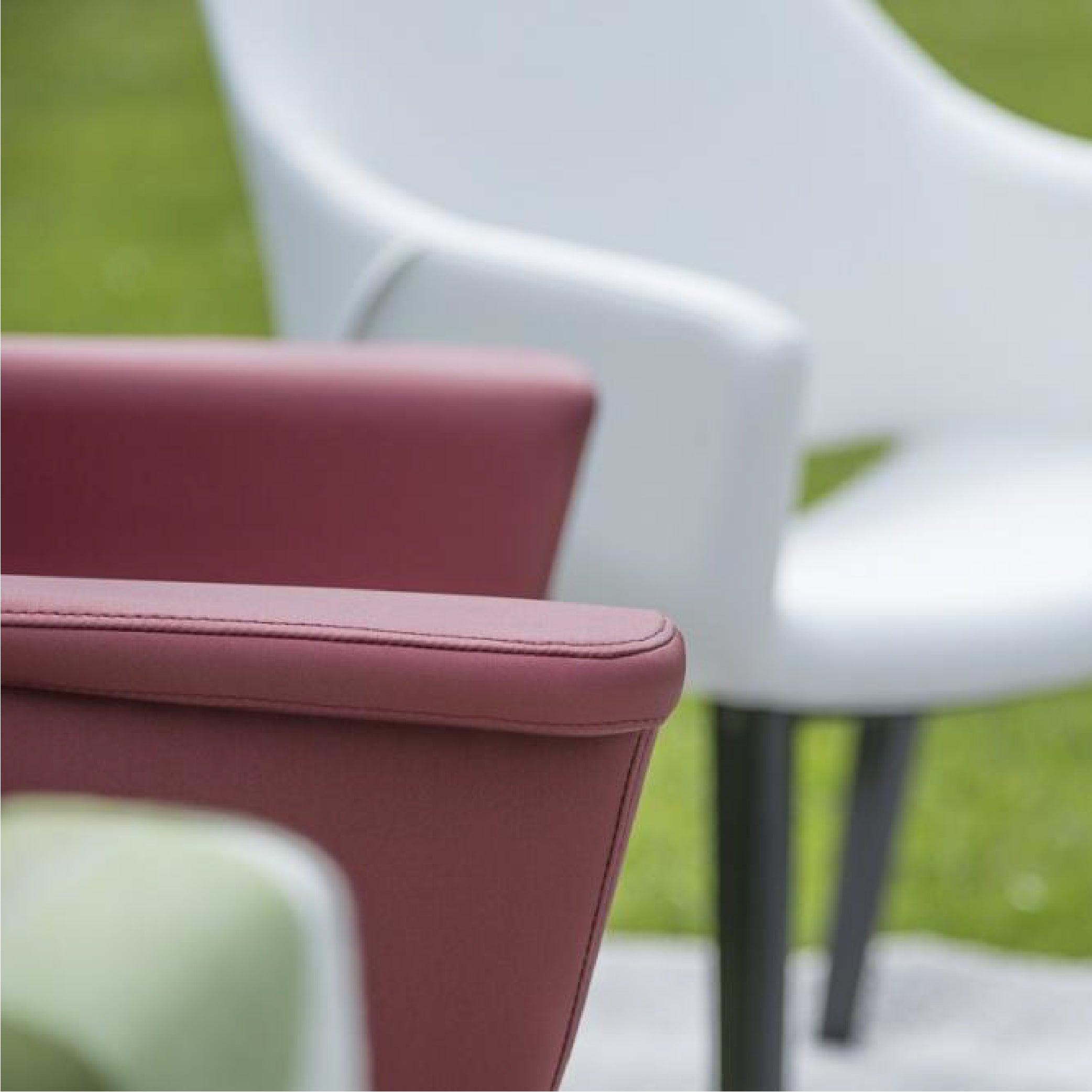 比利時Moments Furniture Cosmo 座椅